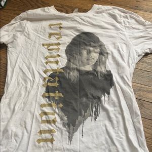 Taylor swift reputation tour shirt